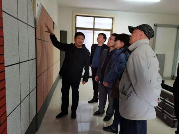 河南省建設(shè)科技協(xié)會(huì)理事長(zhǎng)張利萍、秘書長(zhǎng)段敬民等一行蒞臨調(diào)研